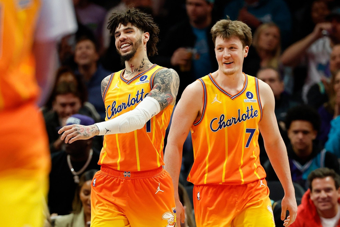 lol直播-15胜3负，5连胜越来越强，多位新星大崛起，又一超级黑马令人敬佩|独行侠|黄蜂|NBA常规赛|达拉斯独行侠队|布兰登-奈特_新浪体育_新浪新闻